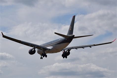 Jy Aig Royal Jordanian Airlines Airbus A330 200 On Approac Flickr