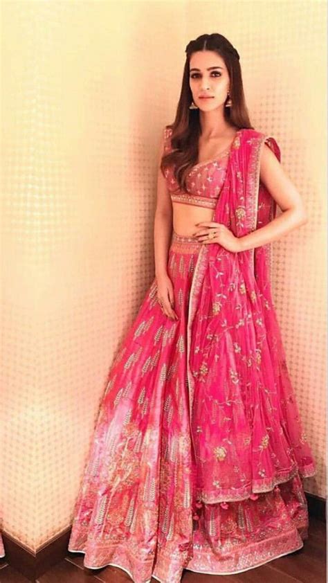 Kriti Sanon Looks Gorgeous In Pink Designer Bridal Lehenga Indian Bridal Lehenga Indian Bridal
