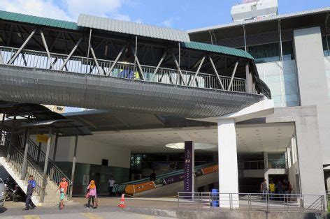 Find out popular bus operators, bus routes, bus schedules, features and more at pudu sentral. Pudu Sentral, bus terminus for buses to Malaysia Northen ...