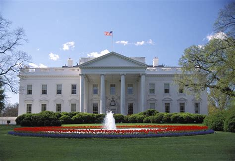 The White House In Washington Dc By Richard Nowitz