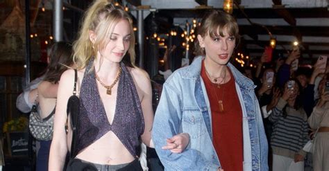 Taylor Swift Sophie Turner Spotted On A Girls Night Out In New York Gma News Online
