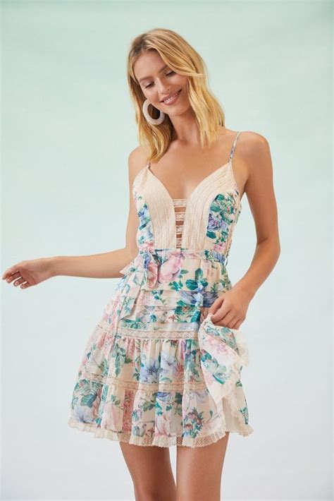 Summer Fling 7 Cute Dresses From Revolve Fashion Gone Rogue Summer