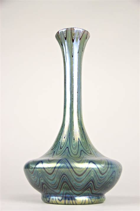 Loetz Witwe Glass Vase Rubin Phänomen Genre 6893 Iriscident Bohemia