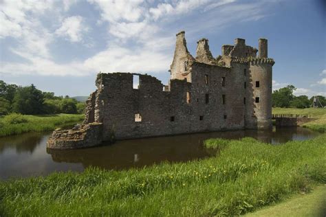 Caerlaverock Castle In Dumfries And Galloway Dumfries Castles