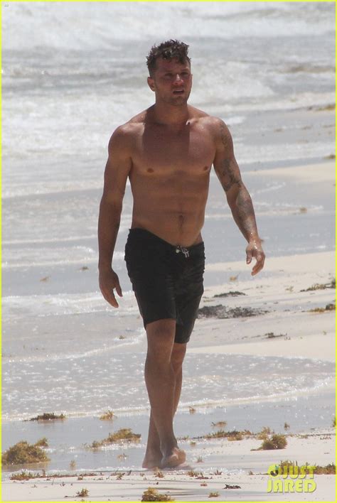 Ryan Phillippe Says Hes Ready To Get Old Will Hold A Funeral For