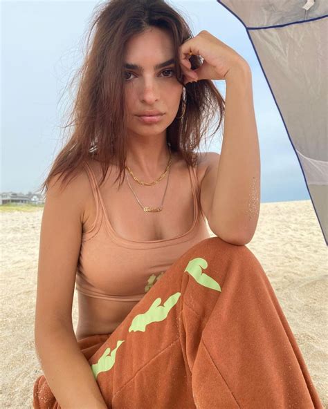 Emily Ratajkowski Photoshoot For Inamorata On The Beach In Hamptons