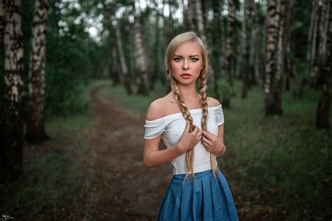 Hintergrundbilder Bäume Wald Frauen Im Freien Frau Modell Blond Kleid Zöpfe Georgy
