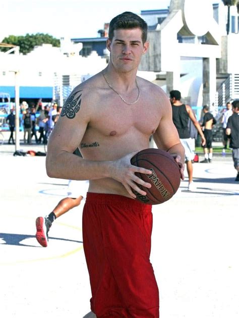 Male Celebrities Greg Finley Shirtless Play Basketball At Venice