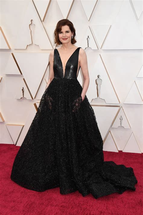 Geena Davis Wears Plunging V Neck Gown To Oscars 2020