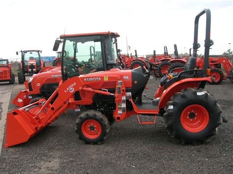 Kubota B3350 Compact Tractors Price Specs Features Review