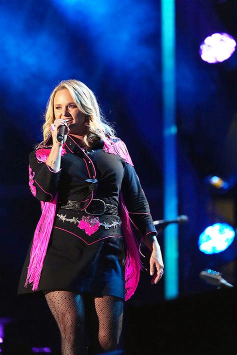 miranda lambert at cma fest 2023 photos of her outfit and performance hollywood life