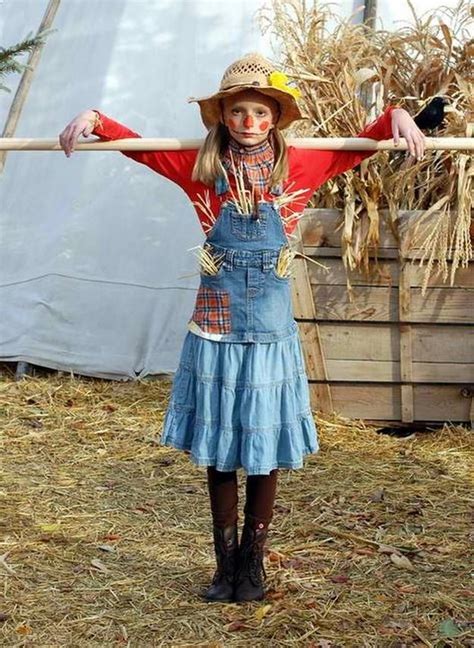 Go scary or sweet with these diy scarecrow costumes for toddlers, kids, and adults. DIY Scarecrow Costume Ideas From Clever to Creepy | Diy scarecrow costume, Diy halloween ...