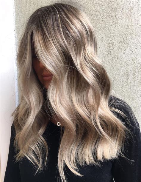 ♥️ Pinterest Deborahpraha ♥️ Blonde Hair Color Onde Capelli Lunghi