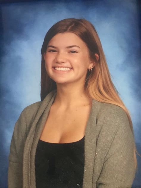 Boobs Cleavage Edited From High School Yearbook Photos At Florida School Au