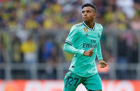 Latest real madrid news from goal.com, including transfer updates, rumours, results, scores and player interviews. Rodrygo scored an absolute dream goal in his Real Madrid debut (Video)