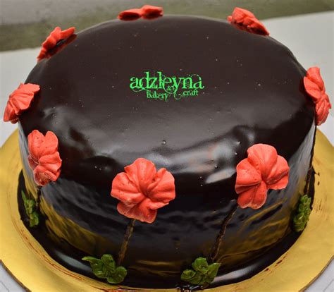 Cara hias kek hari jadi simple: Adzleyna Bakery and Craft (ABC): Kek Hari Jadi: Muhammad ...