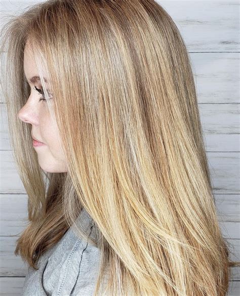 Light Ash Blonde Hair What It Looks Like Trendy Examples