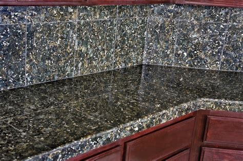 Pick out the countertop color, tile backsplash, cabinet doorstyle, and matching flooring. Nice And Best Level 1 Granite Colors — Amazing Bucky Design