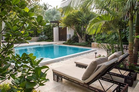 You want your house to look beautiful from the back, the front, and the sides. 25 Spectacular Tropical Pool Landscaping Ideas