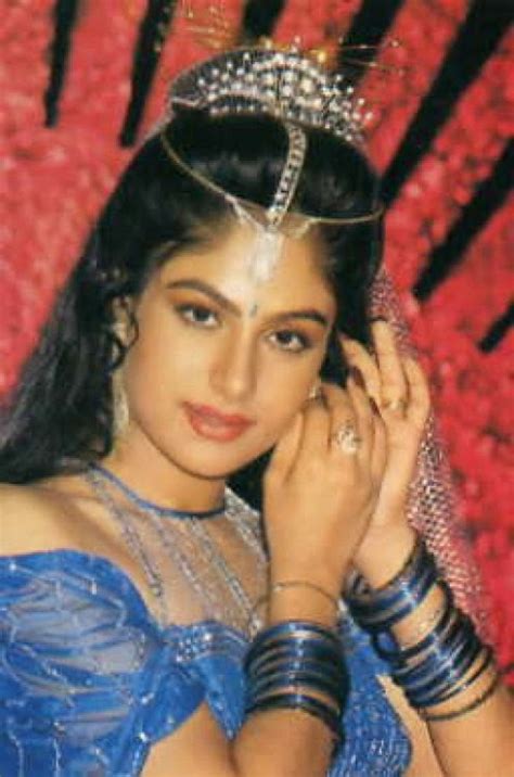 Ayesha Jhulka Facts Age Wiki Biography Height Weight Affairs Net Worth And More Bollywooddadi