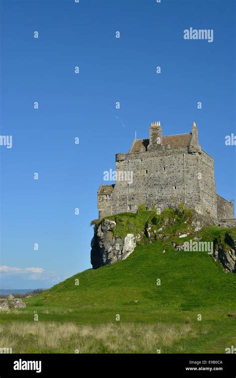 Duart Castle Or Caisteal Dhubhairt Seat Of The Clan Maclean Isle Of