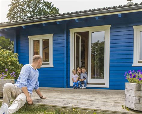 Hier liebt man, hier leidet man, hier lässt man die seele baumeln. 80qm Blockhaus Wiesenburg - Havel-Haus | Haus, Blockhaus ...