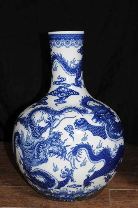 Blue and White Porcelain Vases - Bulbous Chinese Nanking Urns China