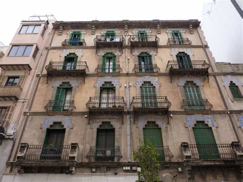 Alquilo en primera linea de portixol,abstenerse inmobiliarias. Edificio antiguo del centro de Palma. http://www ...