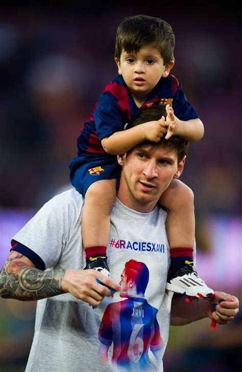 The 10 Best Photos Of Lionel Messi With His Sons Celevs Messi Son Lionel Messi Messi Soccer