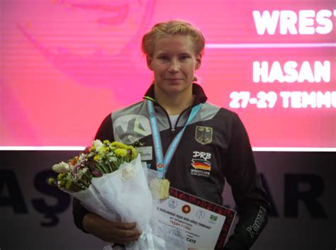 Aline focken (born 10 may 1991) is a german freestyle wrestler. Aline Focken-Rotter gewinnt das Yasar Dogu Turnier ...