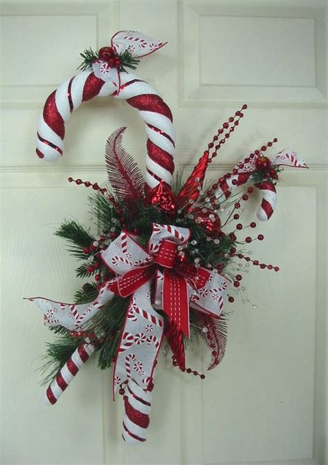 18 Delicious Candy Cane Christmas Wreaths Home Design