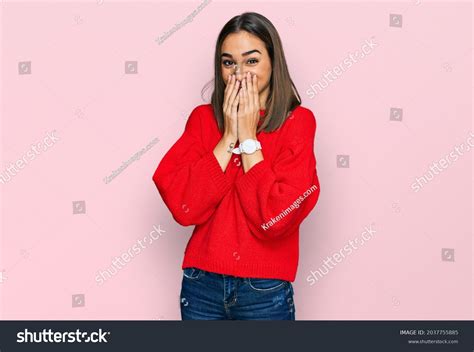 Embarrassed Woman 66 041 Images Photos Et Images Vectorielles De Stock Shutterstock