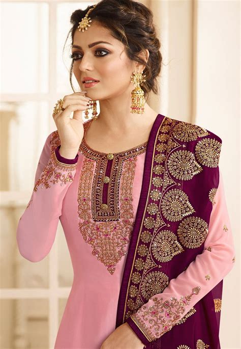 Drashti Dhami Pink Satin Georgette Embroidered Churidar Suit