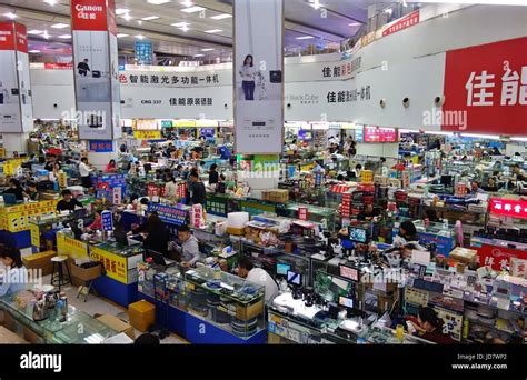 View Of Huaqiangbei The Largest Electronics Market In The World