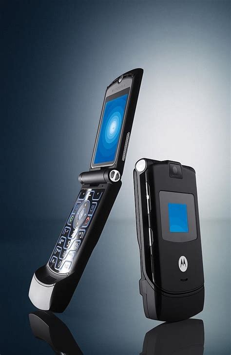 The Best Phones Ever Made T Mobile Phones Motorola Phone Motorola Razr