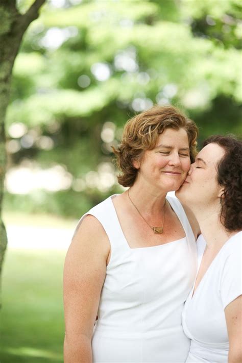 Beautiful Lesbian Wedding Photos That Prove Two Brides Are Better Than One KitschMix