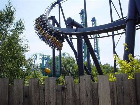 Batman The Ride Photo From Six Flags Great America Great America Water Slides Roller Coaster