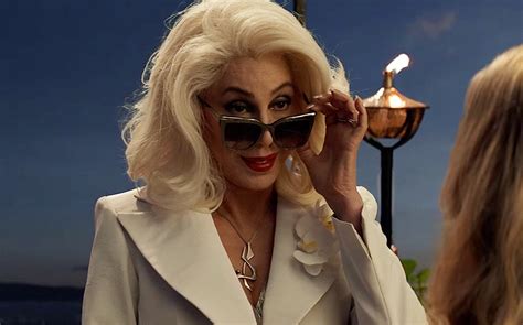 Seht Den Neuen Trailer Zu Mamma Mia Here We Go Again Inkl Cher Als Mutter Von Meryl Streep