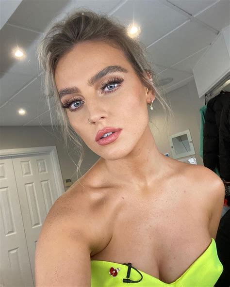 Perrie Edwards Style Clothes Outfits And Fashion Celebmafia