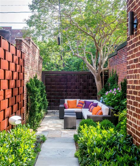 Use These Serene Courtyard Ideas To Plan Your Own Private Oasis Courtyard Landscaping Garden