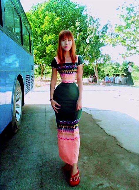 Myanmar Girl Su Mo Mo Naing With Myanmar Dress Image By Self Asian Model Girl Fashion Dresses