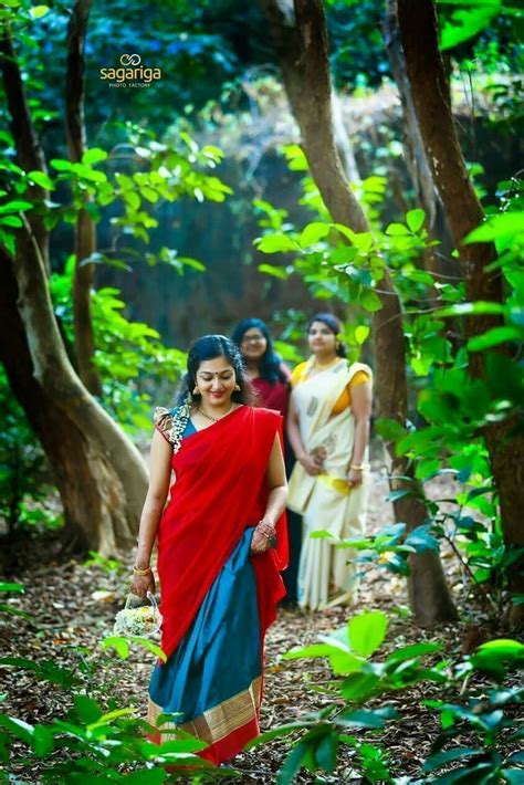 Women Of A Kerala Village Traditional Indian Dress Indian Girls