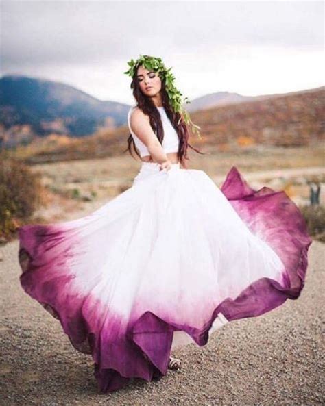 Scopri ricette, idee per la casa, consigli di stile e altre idee da provare. Dip-Dye Brautkleider | Braut, Brautkleid, Abendkleid a linie