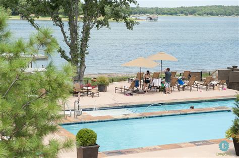 Houses, villas, apartments, cottages, lodges, cabins, farmhouse Overlooking Cedar Creek Lake and the Lake Club at Long ...