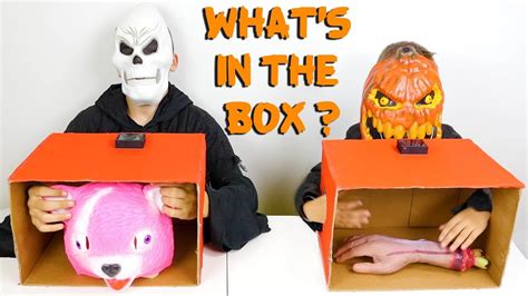 WHAT'S IN THE BOX CHALLENGE 3 !!! - Halloween Édition 🎃 - Swan VS Néo
