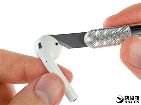 苹果airpods耳机拆解：坏了别想修！ 苹果airpods耳机拆解 驱动之家