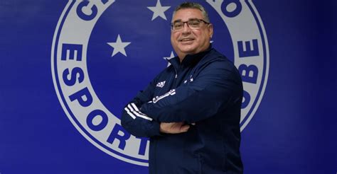 3,026,908 likes · 41,626 talking about this. Cruzeiro contrata gestor para a base - DaBase.com.br