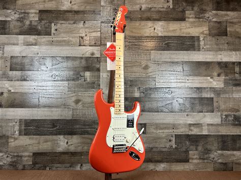 Fender Limited Edition Player Stratocaster Hss Fiesta Red 885978928415