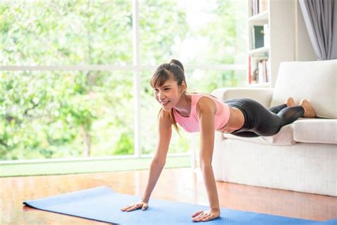 This Is The Intense 15 Minute Living Room Workout I Do Using Just My Coffee Table — Popsugar