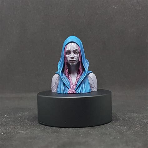 My First Finished Bust Fractured Mini Bust From Ouroboros Miniatures